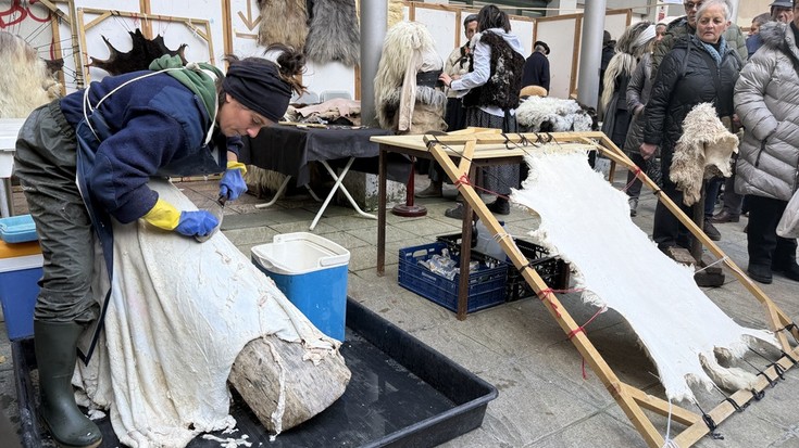 Artisauen postuez gain, nola lan egiten duten ere erakutsi dute Jokin Zaitegin