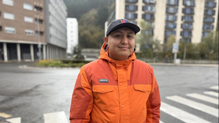 Carlos Gomez: "Jaioterritik 10.000 kilometrora nago, baina etxean sentitzen naiz"