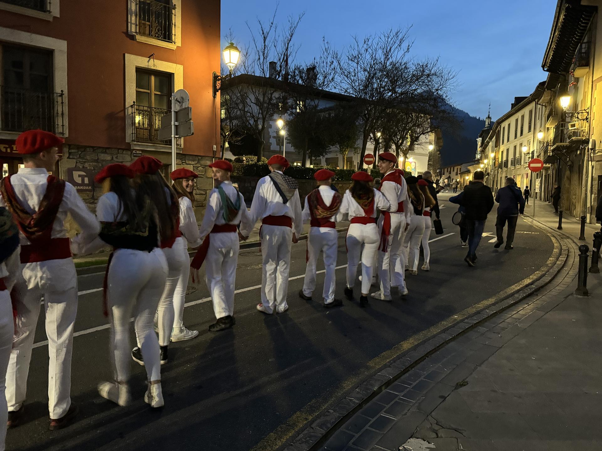 19:00etan egingo dute dantzan aurtengo Santa Ageda neska-mutilek