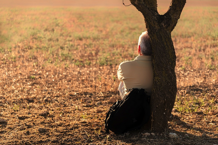 Bakardadeari aurre egiteko esperientziak ezagutzera emango dituzte martitzenean