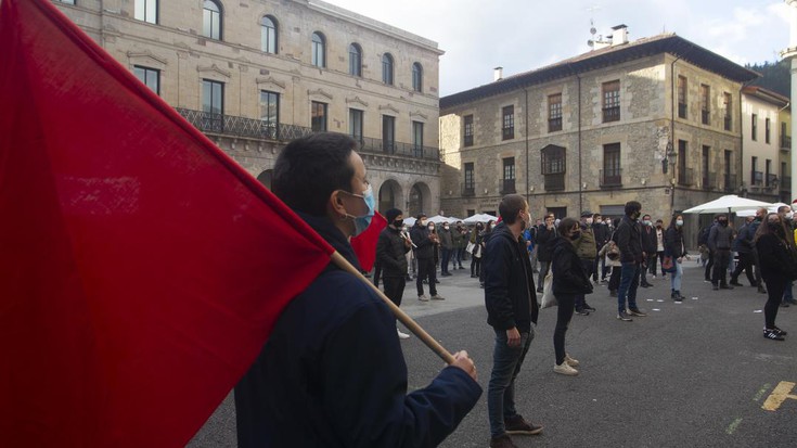 Maiatzaren Lehena: Kontseilu Sozialista Deba Bailararen manifestazioa