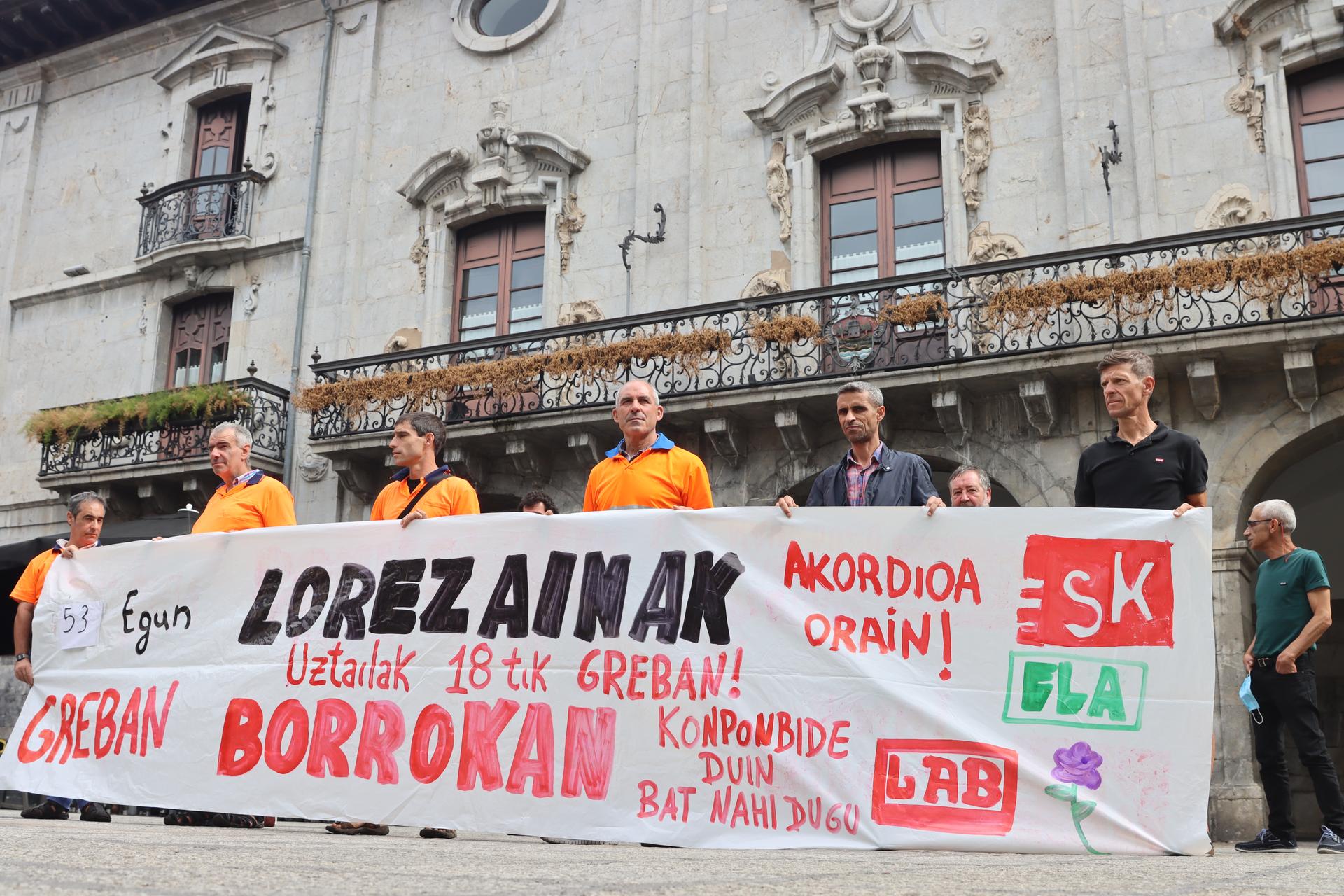 Elkarrekin Arrasate: "Lorezaintza udal zerbitzu bilakatzea da soluzioa"