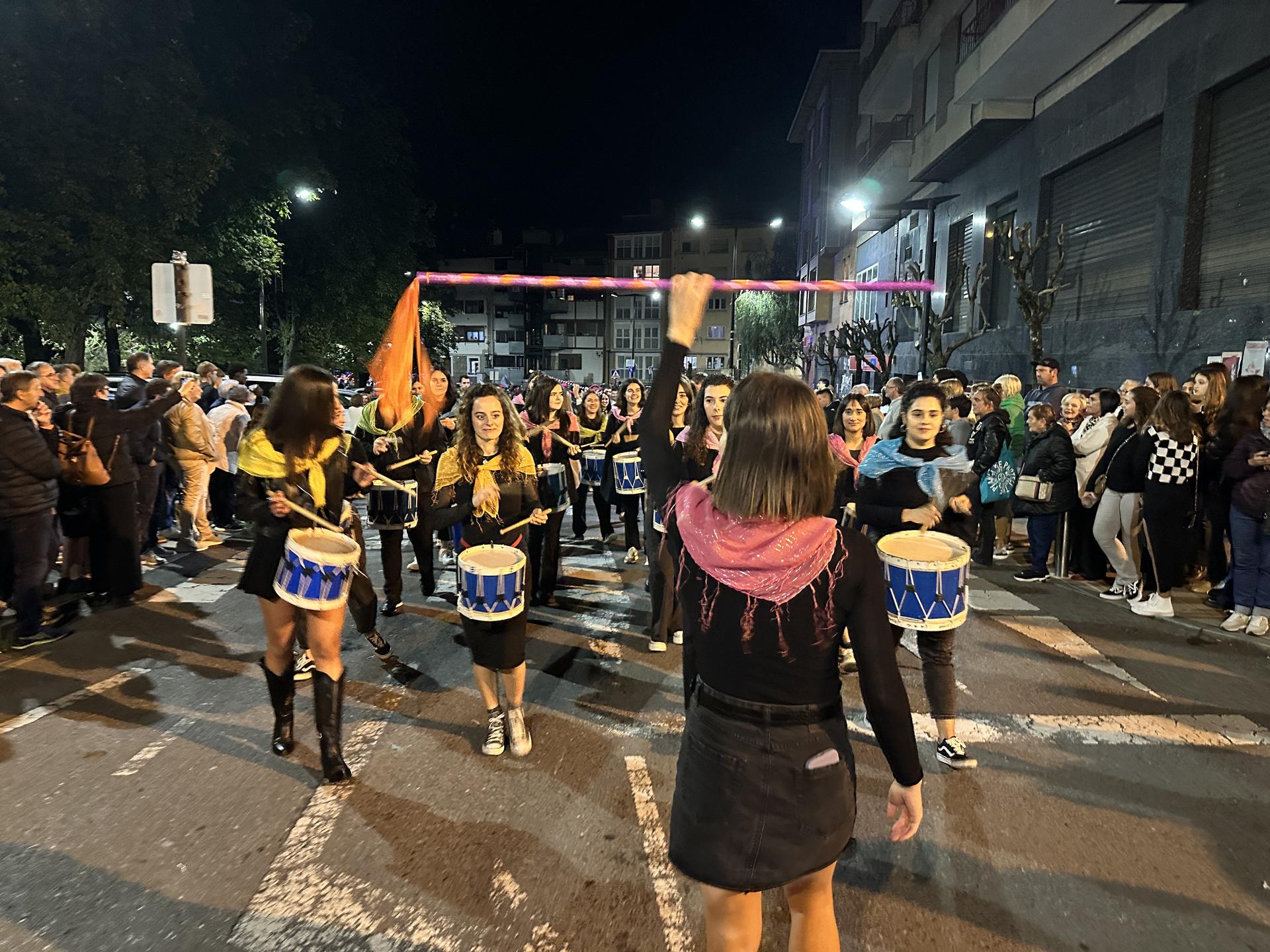 Atzerako kontaketa martxan Bergarako San Martin jaiek eztanda egin dezaten
