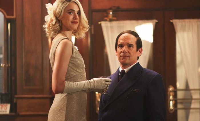 'Blue moon' pelikula: Noraezean dabilen izakia