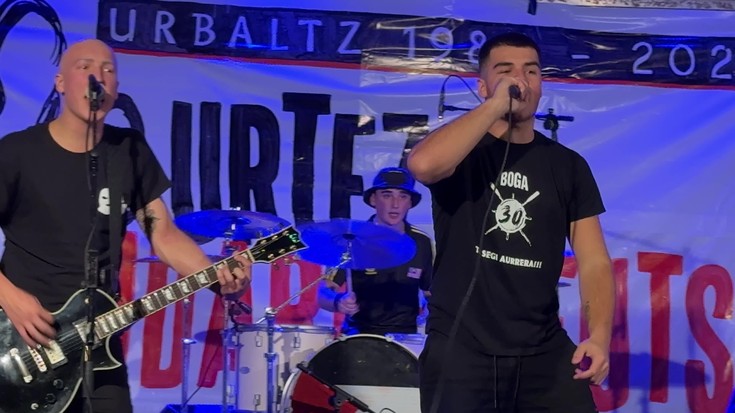 Rebel Noise taldea Urbaltzen urteurren ospakizuna girotu duenetako bat