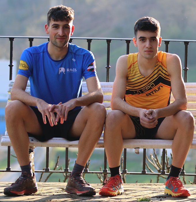 Ibai eta Aimar Larrea fin ibili dira Asturias eta Kantabria aldean