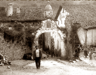 'Oroitzapenen ibilaldia' erakusketa, Juan Luis Zabalaren eskutik