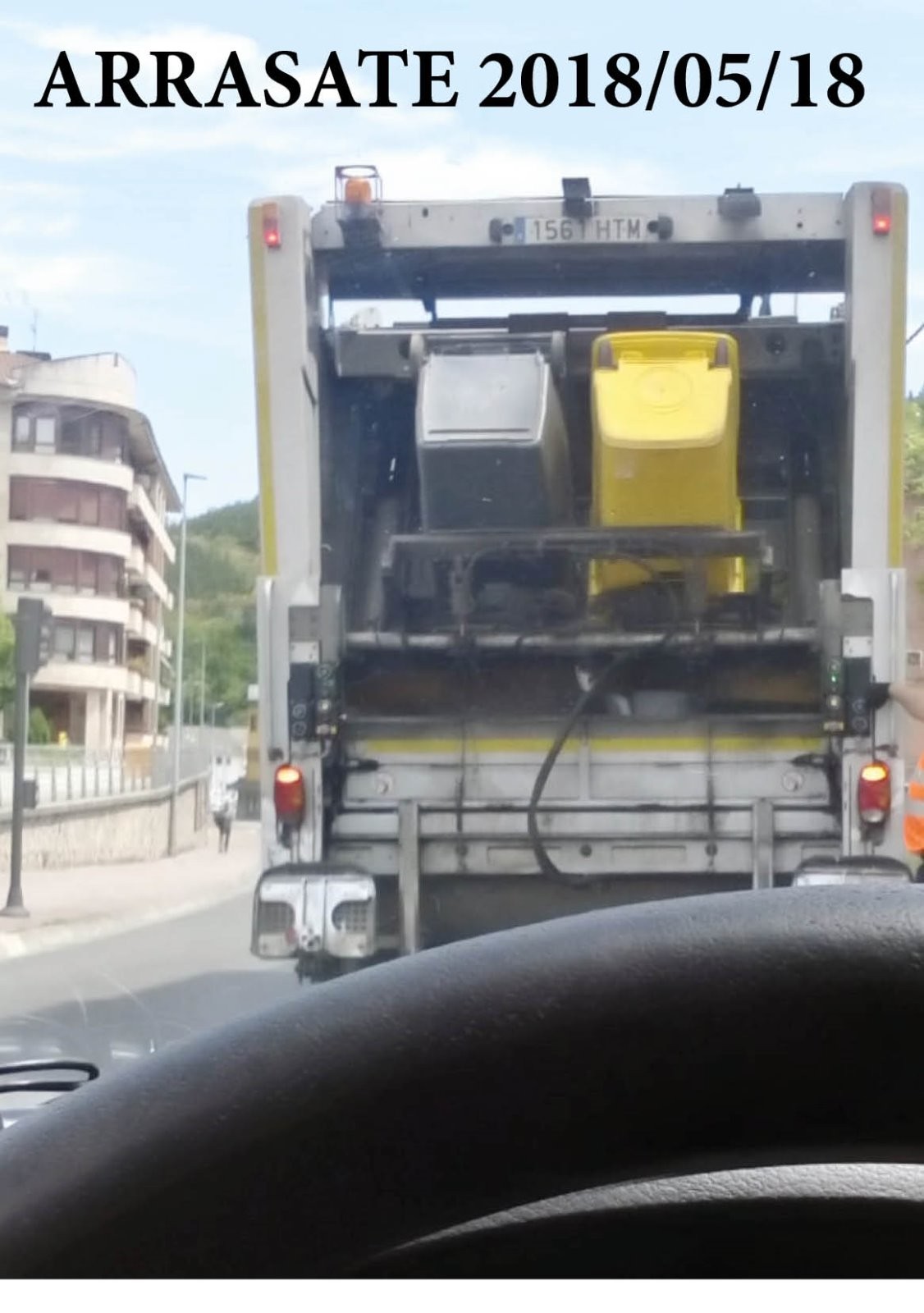 Hondakin bilketako ibilgailuaren argazkia dela-eta, oharra bidali du Mankomunitateak