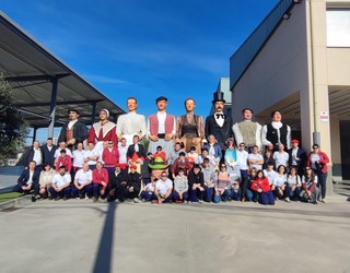 Bergarako Erraldoi eta Kilikien konpartsako kideak Navarcles (Bartzelona) herrian izan dira