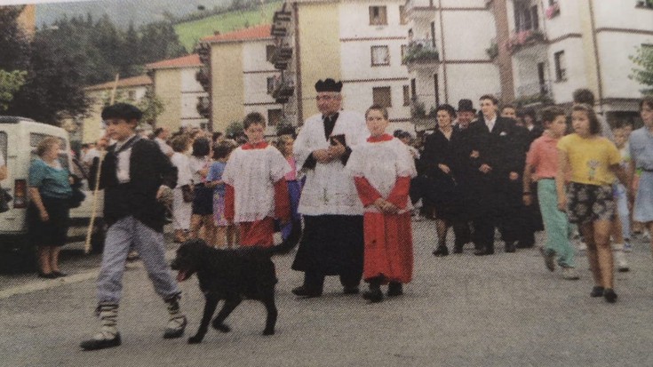 Irailean egin gura den Euskal Jaiaren antzezpena gertatzeko bilera deitu du Udalak