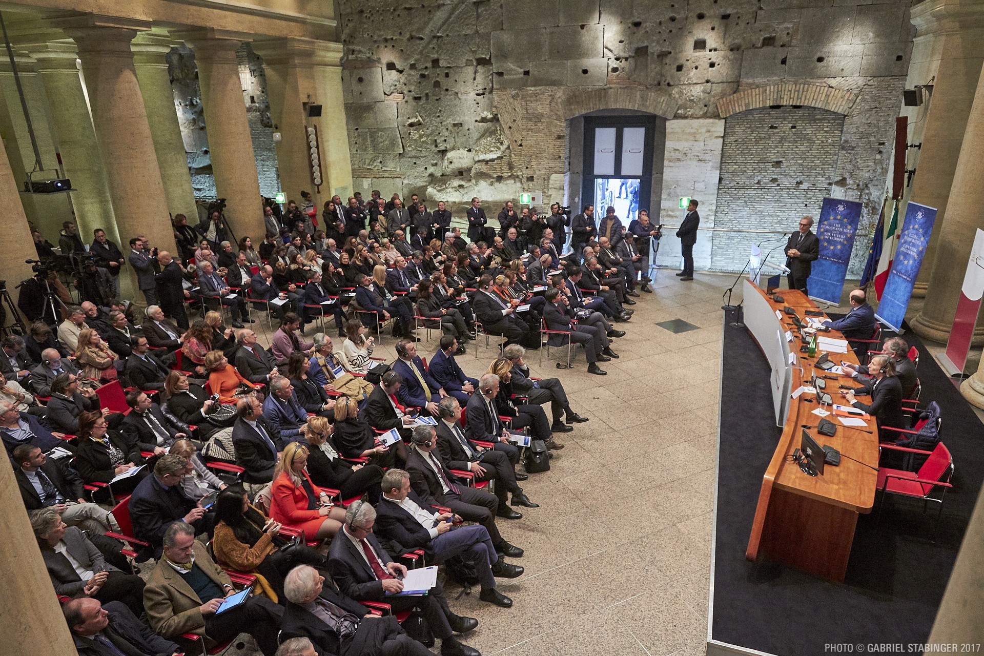 Europako Alderdi Demokratak bihar Bilbon egingo duen Kontseiluan izango dira Ortuzar eta Urkullu