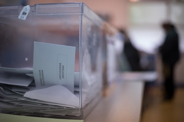 Sei hautesleku egongo dira Arrasaten