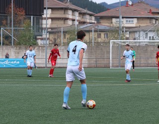 Calzon: "Ligako partidu txarrenetakoa egin dugu, arduratuta nago"