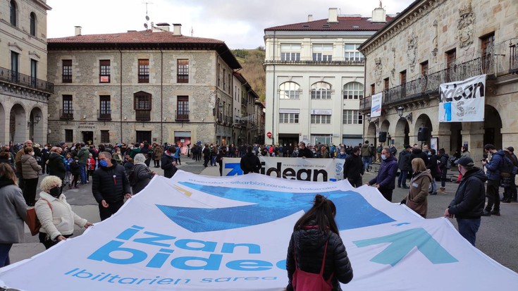 Euskal presoen etxeratzea eskatzeko manifestazioa eta kontzertua Bergaran