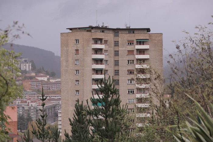 Etxebizitza eskubidearen aldeko manifestaziora joateko elkarguneak zehaztu dituzte bailaran