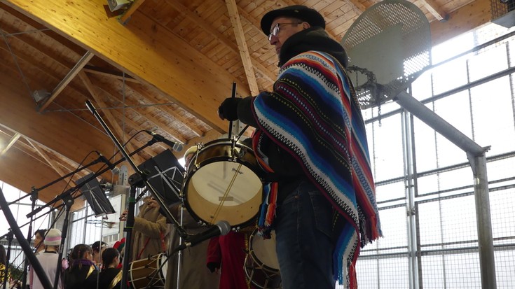 Antzuolan hartza, hezitzailea eta tximinoa izan dira Aratusteetako protagonistak