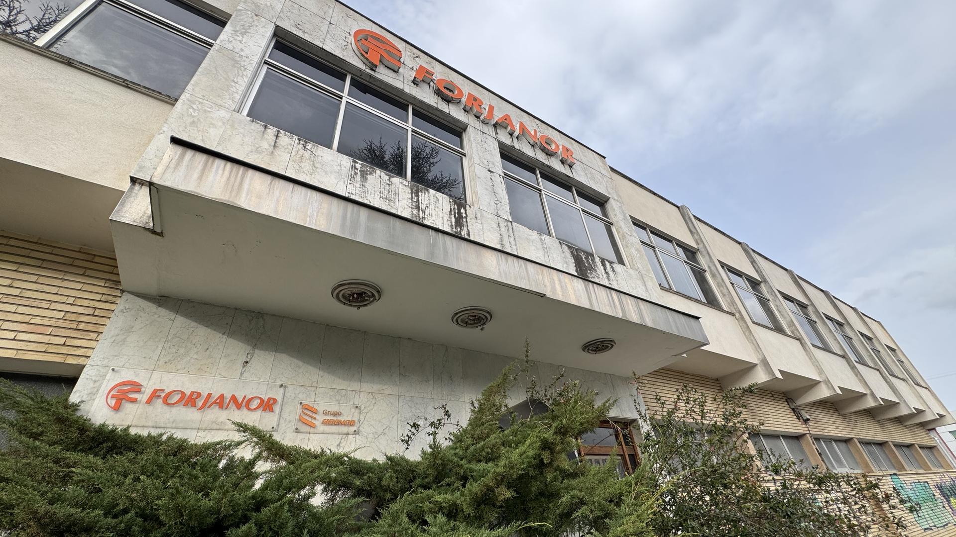 Sprilurrek birgaitze-lanak egingo ditu Pagatza industrialdeko Forjanor pabiloian
