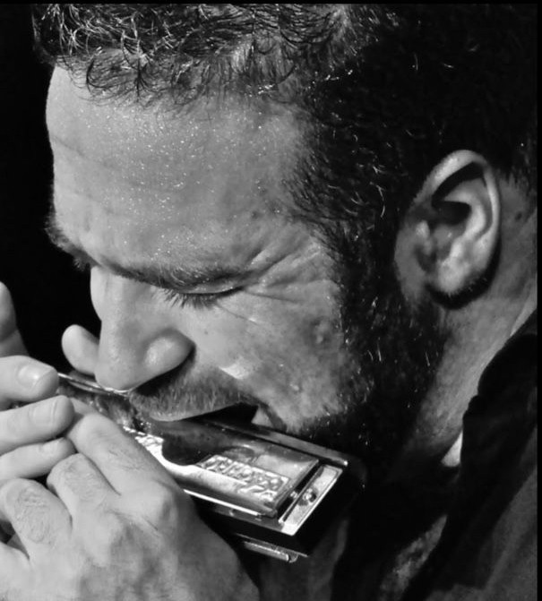 Arrasate Blues jaialdiaren harmonika ikastaroa
