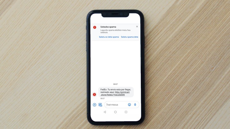 "Zure bidalketa iristear dago, arakatu hemen" dioten spam mezuak areagotzen