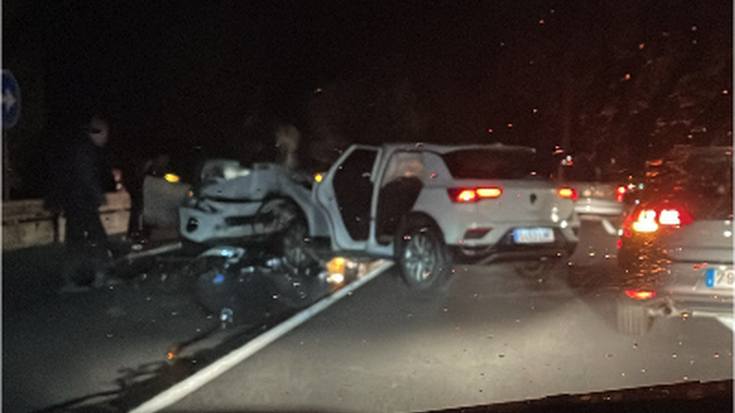 Bi pertsona zauritu dira Arrasate eta Elorregi artean gertatutako istripuan