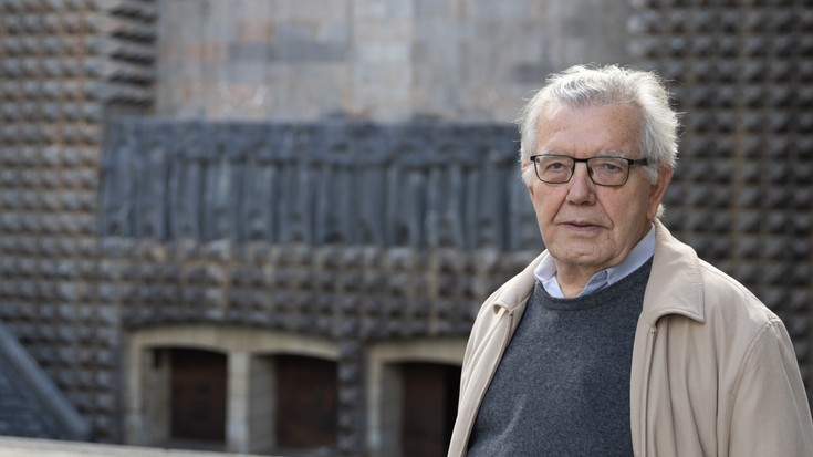 Paulo Agirrebaltzategi: "Artikuluak debekatuak izateko beldurra egoten zen"