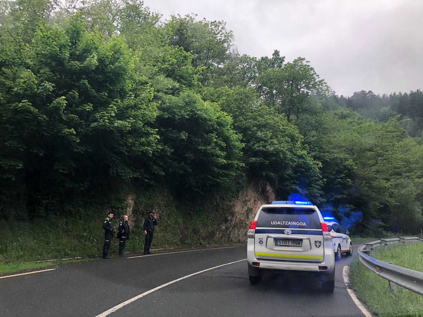 Bi autoren arteko istripua izan da Kanpazarren