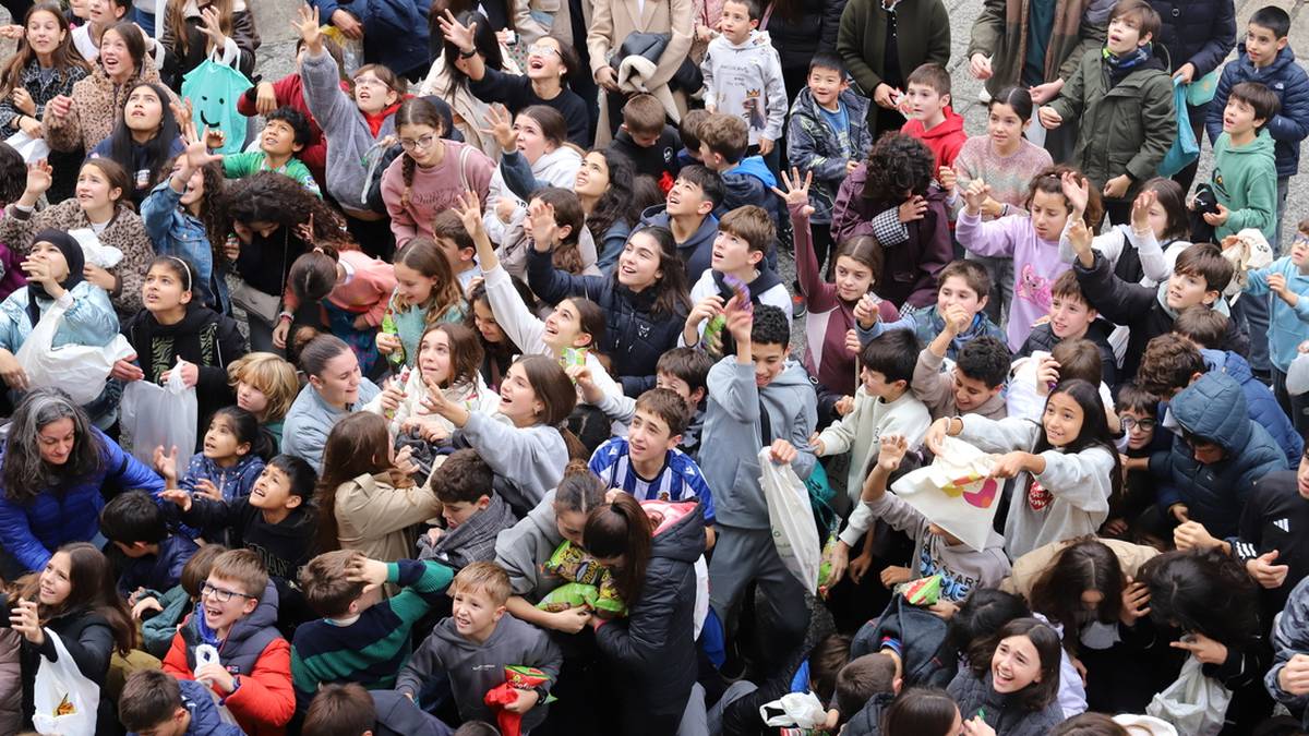 Haur eta gozokien festa San Nikolas boloan