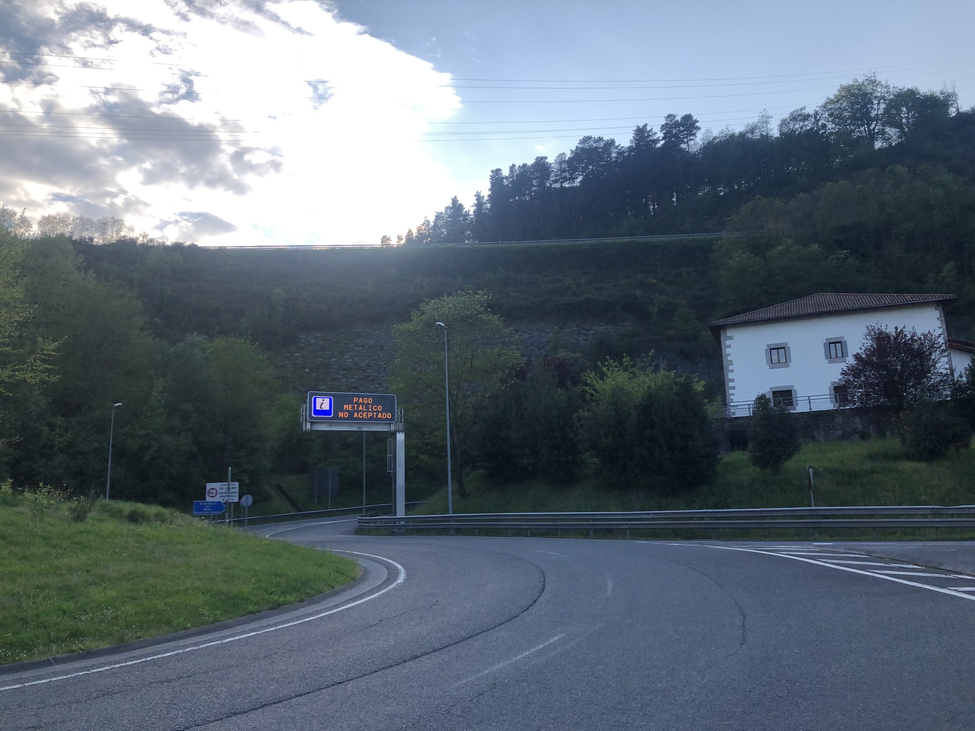 AP1 autobideko Bergara iparraldeko sarrera itxita egongo da bihartik eguenera bitartean