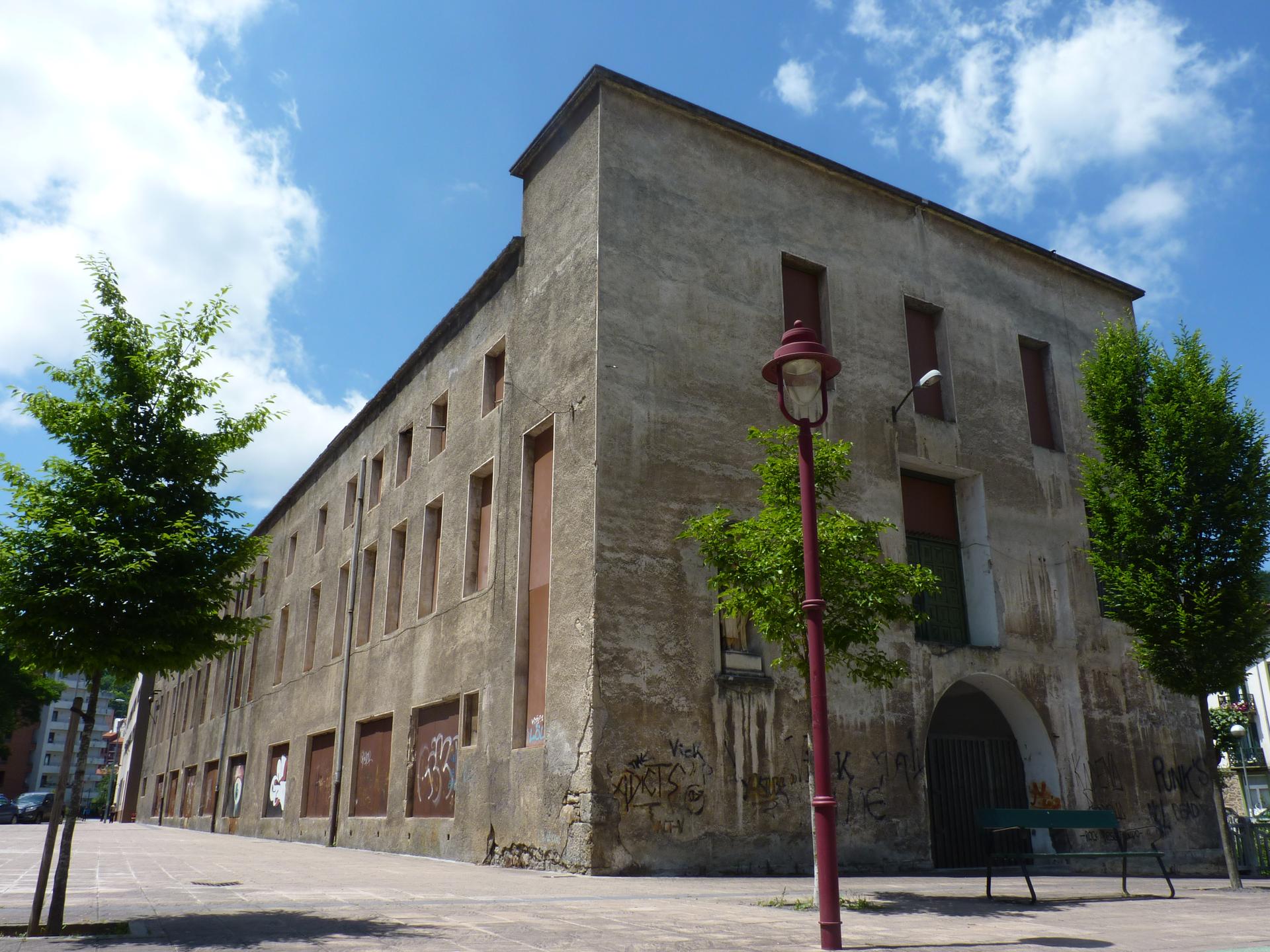 27 proposamenen artetik aterako da Aprendizen eraikinaren izen ofiziala