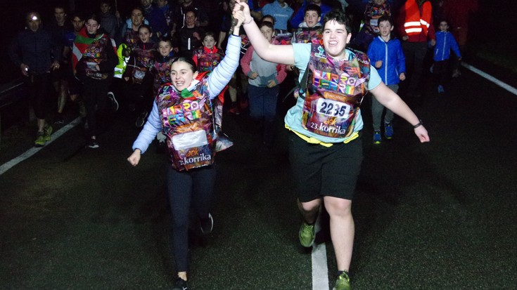 Ibilaldi gidatu batekin ekingo diote Korrika Kulturalari Aramaion