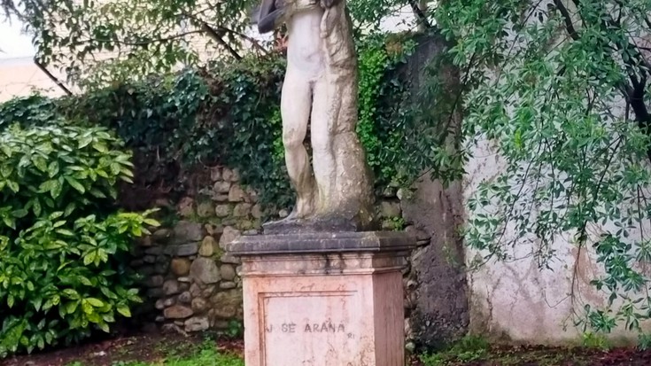 Jose Aranaren estatuaren egoera