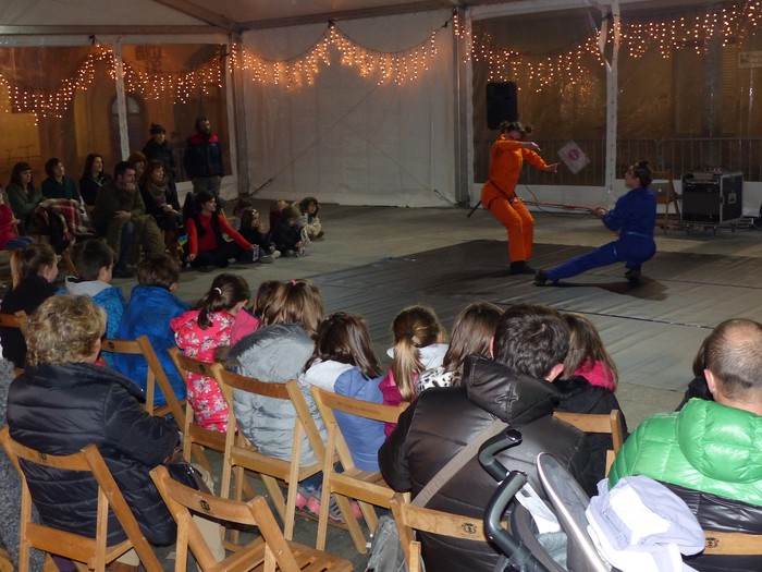 Dantza garaikidea herritarrei gerturatzeko saioa - 22