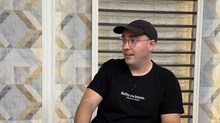 Josu Zubia: "Material tekniko guztia lapurtu ziguten"