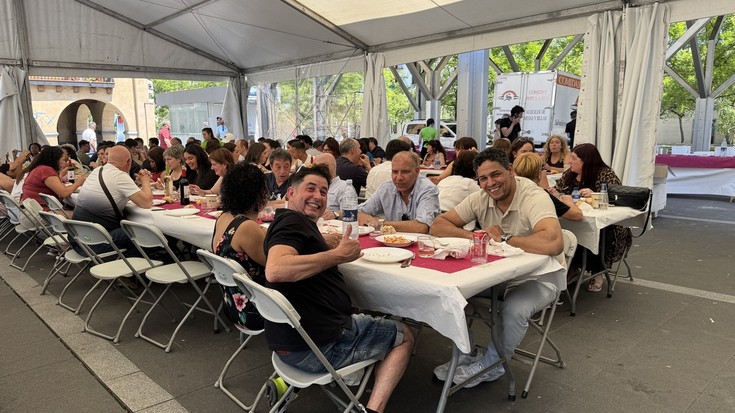 AGTko langileak festa giroan murgildu dira kooperatiba elkartearen 40 urteak ospatzeko