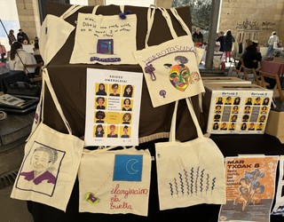 Emakumezkoen artelanen erakusleiho dotorea