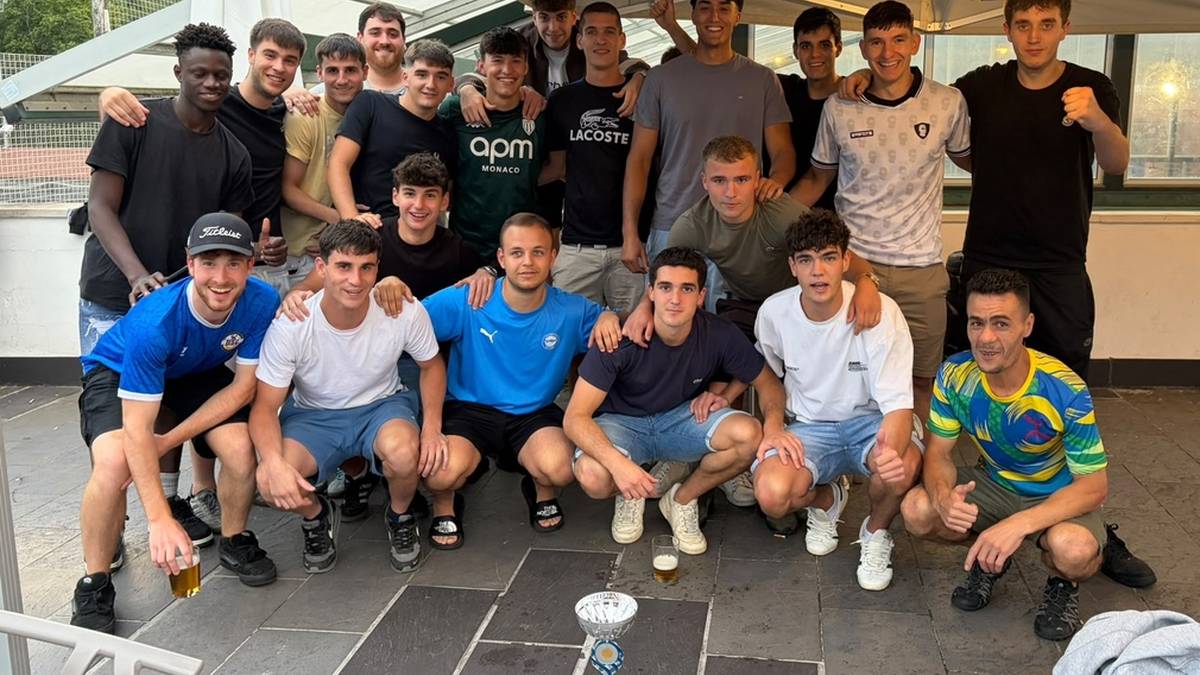BSC taldea Ipintza futbol txapelketako ligako txapeldun