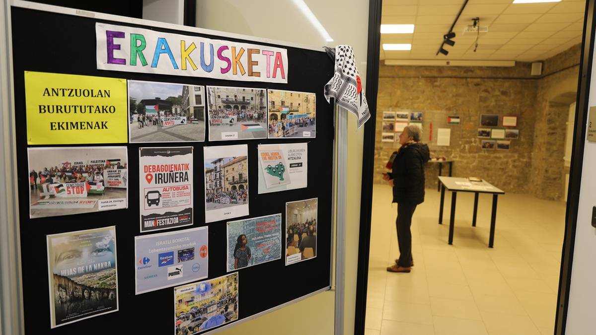 Ateak zabaldu ditu Antzuolako 'Genozidioa gelditu! Palestina askatu!' erakusketak