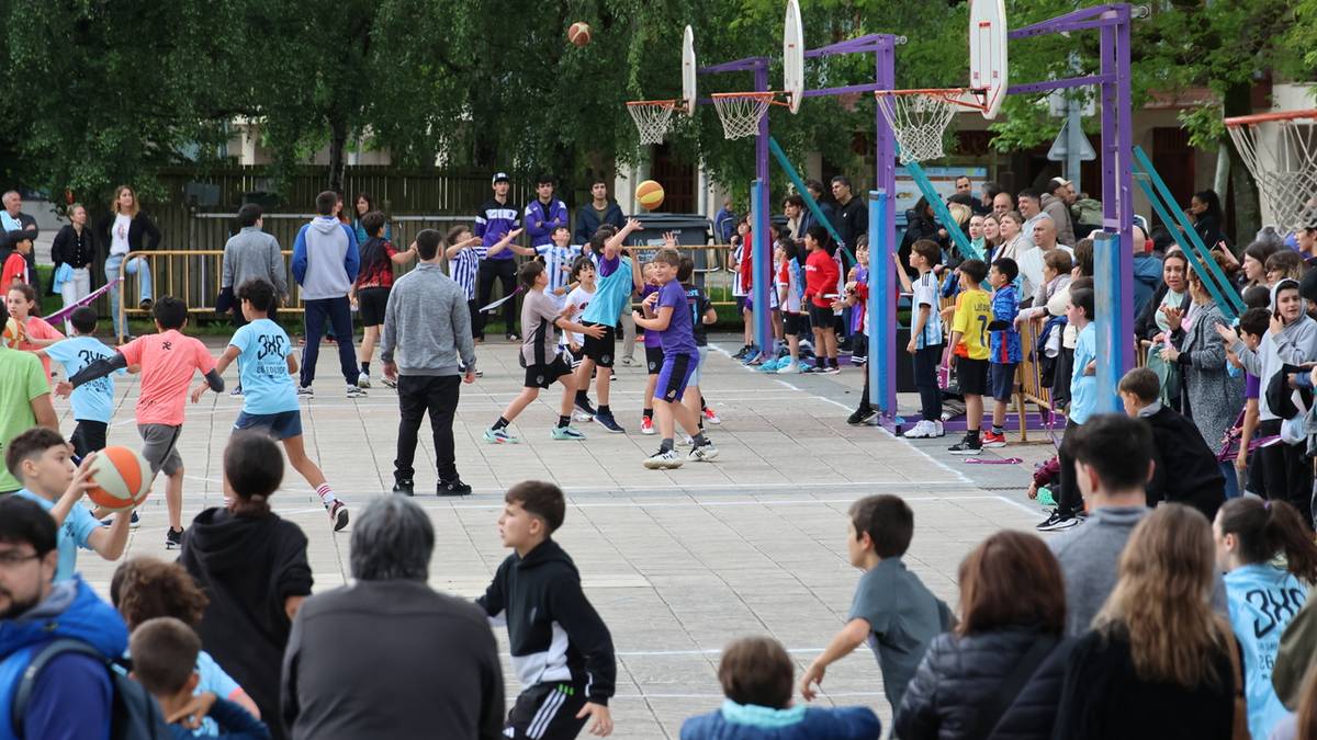 Saskibaloi kantxa bihurtu da Arizmendiarrieta plaza