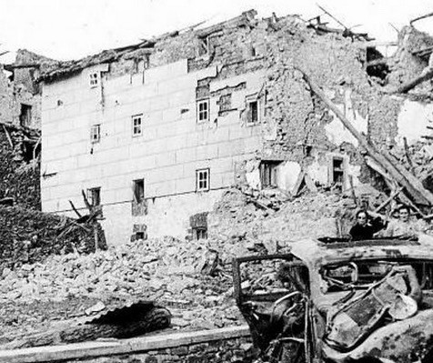 'Gerrarik ez! Goazen plazara' elkarretaratzea