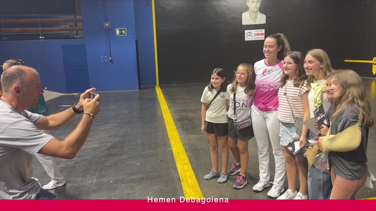 'Hemen Debagoiena': Emakume Pilotarien Topaketa Bergaran; eta Latzen taldearen emanaldi jendetsua Oñatin