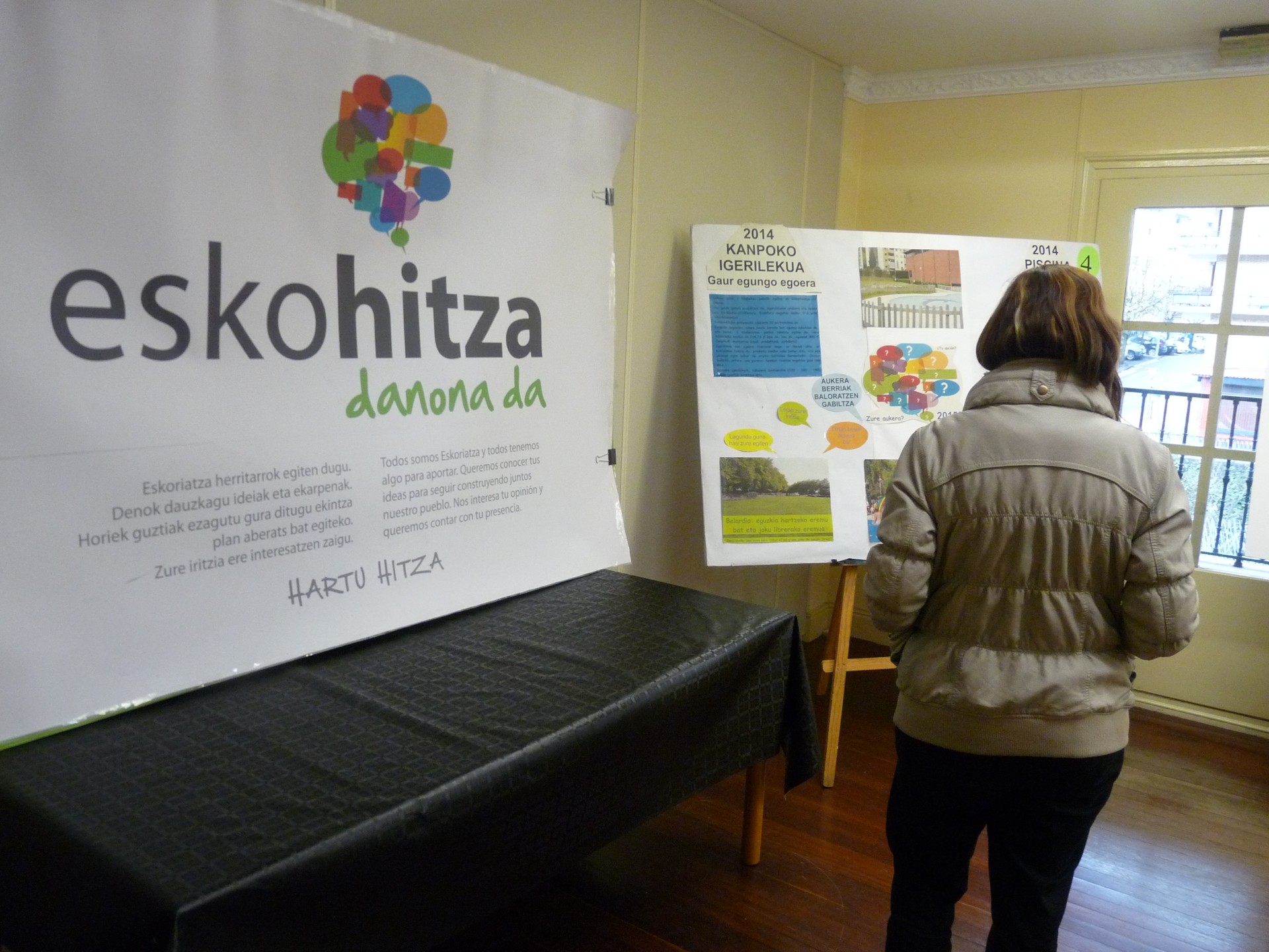 Eskohitza erakusketa egubakoitzera arte egongo da zabalik