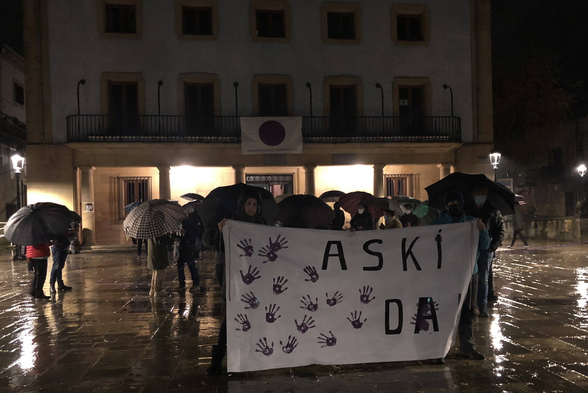Eztabaidagune feminista eta elkarretaratzea Indarkeria Matxistaren Kontrako Eguna aldarrikatzeko