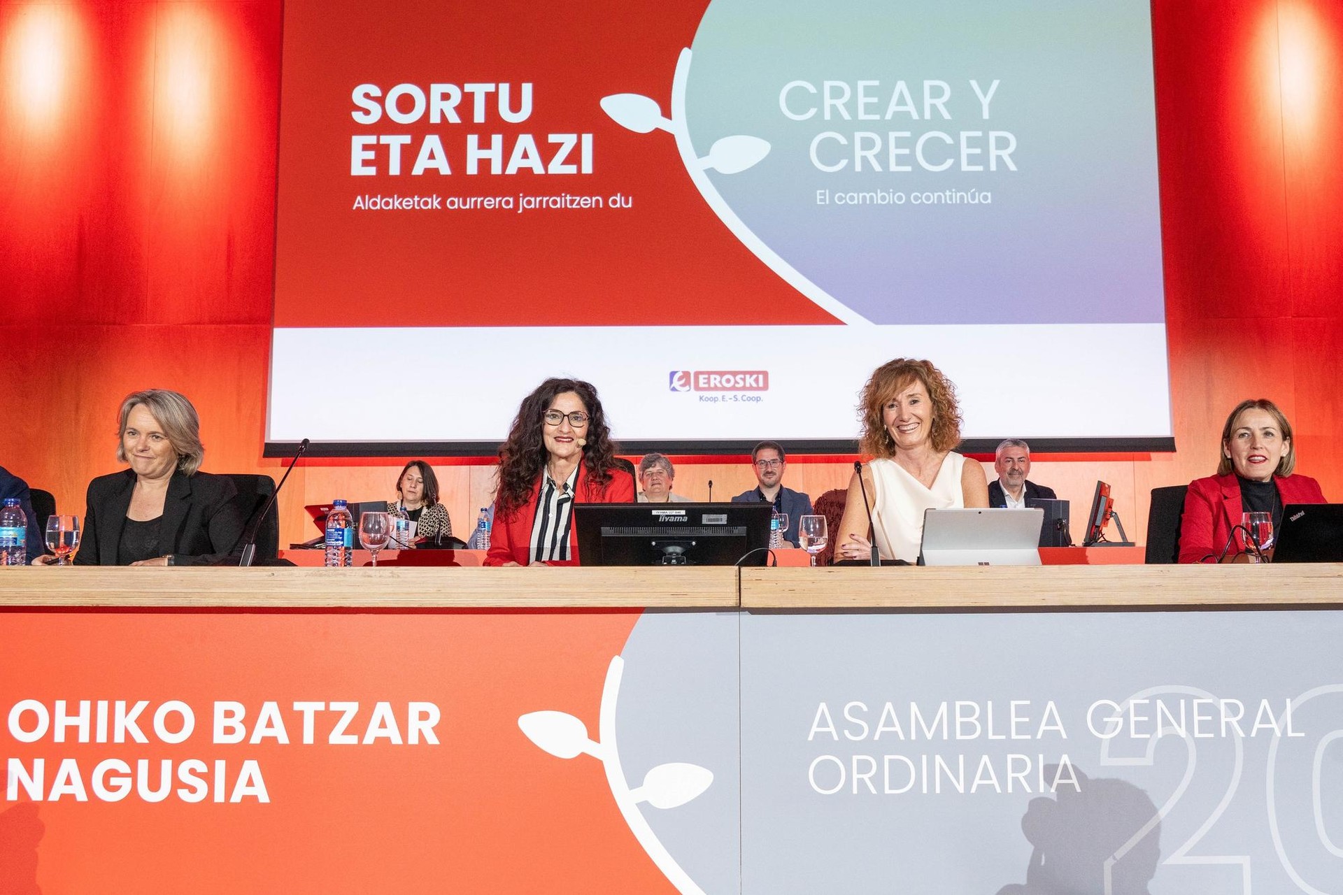 2023ko gaindikin garbi guztiak ondarea indartzera bideratuko ditu Eroskik
