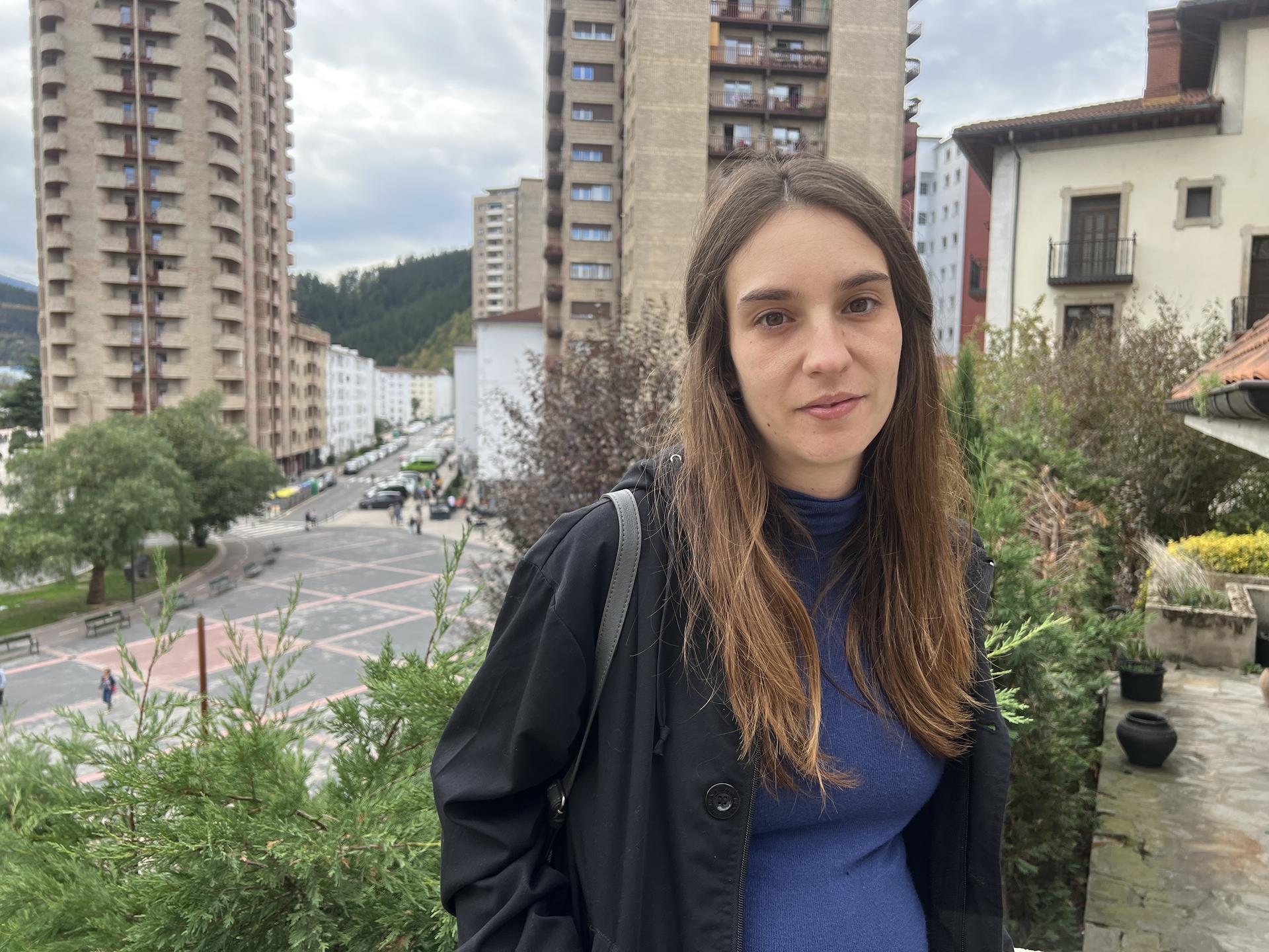 Eva Abuin: "Gobernuaren akatsik handiena da ez duela onartzen gaizki egindakoa"
