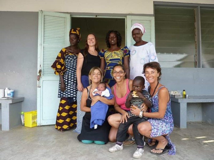 Senegalen borondatezko osasun zerbitzua ematen, urteetako solidaritateari esker