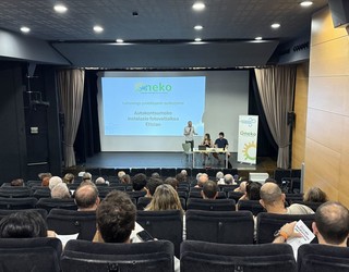 Onekok 180 eguzki panel jarriko ditu Eltzian