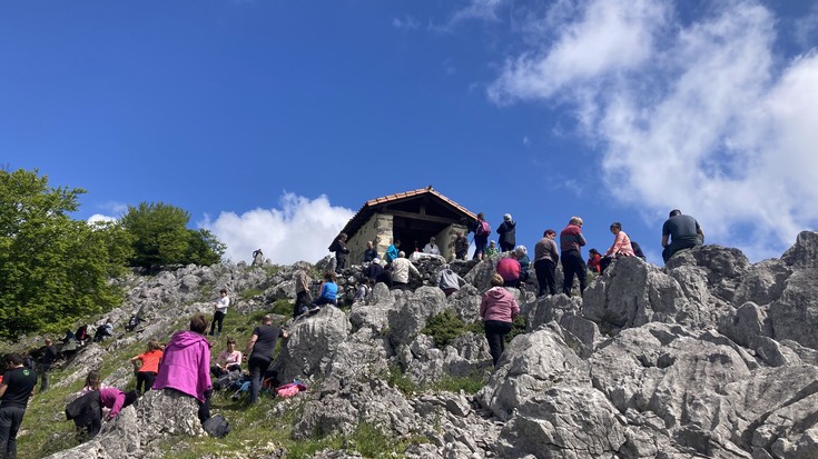 Giro onean ospatu dute Santikurtz eguna Aramaion