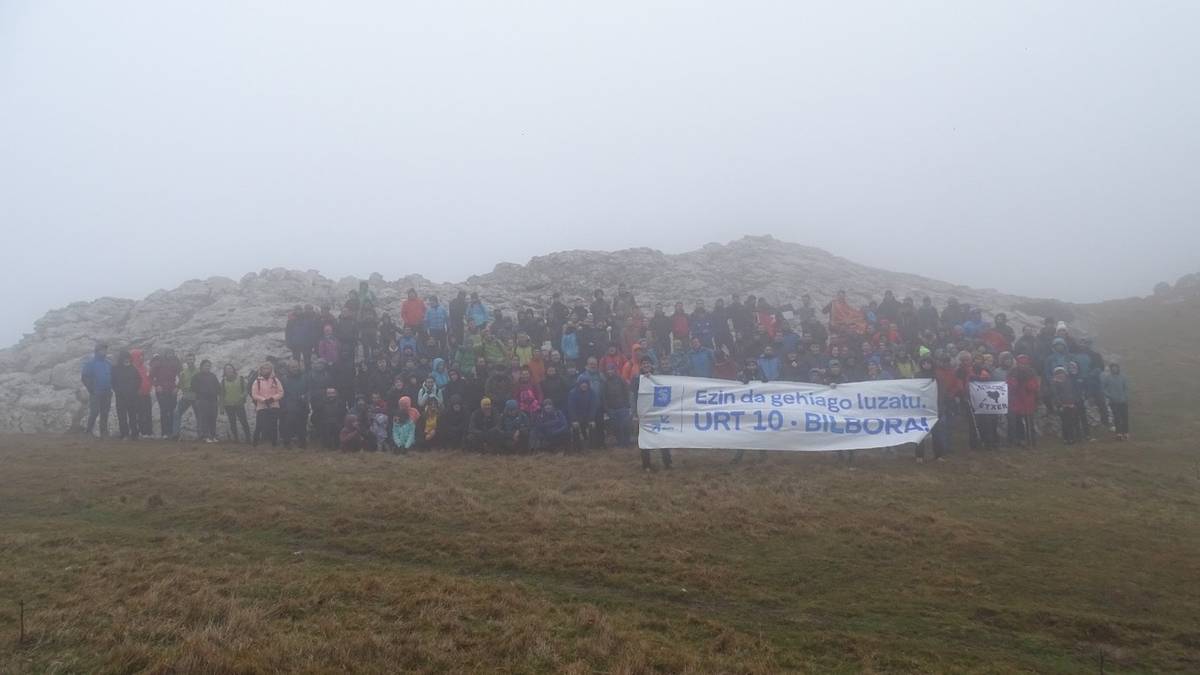 "Presoen egoera ezin dela gehiago luzatu" aldarrikatu dute Kurtzebarri tontorrean