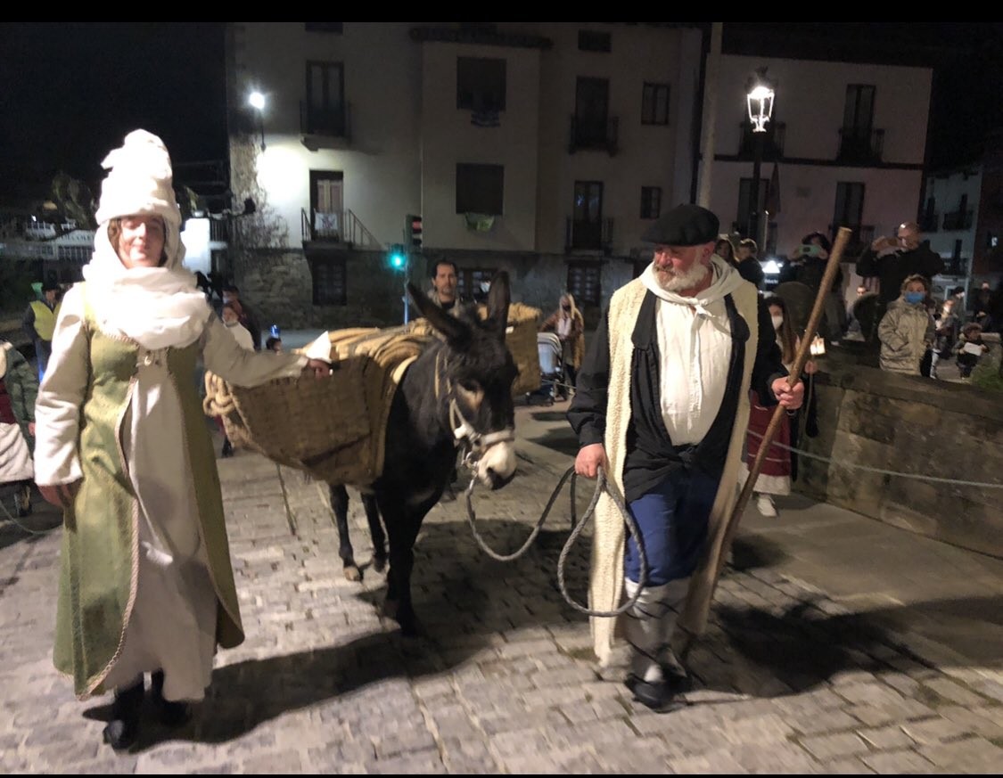 Olentzerok eta Mari Domingik hasi dute Debagoieneko bira