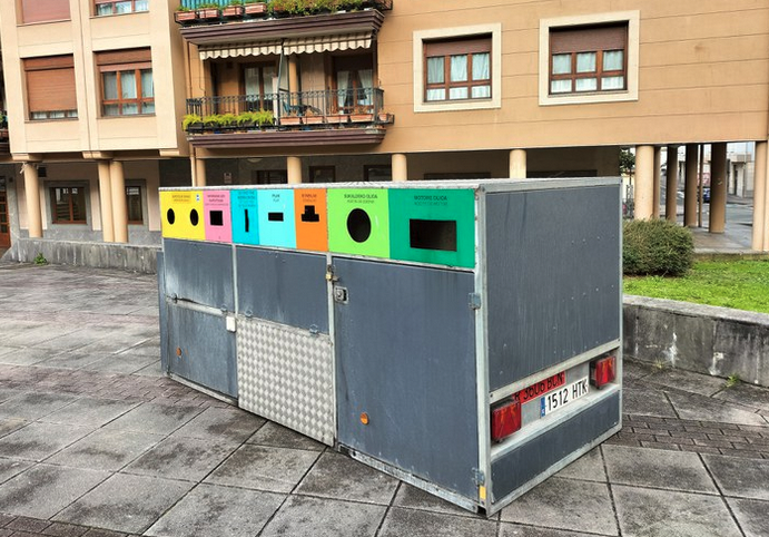 Garbigune ibiltaria Errementari plazan